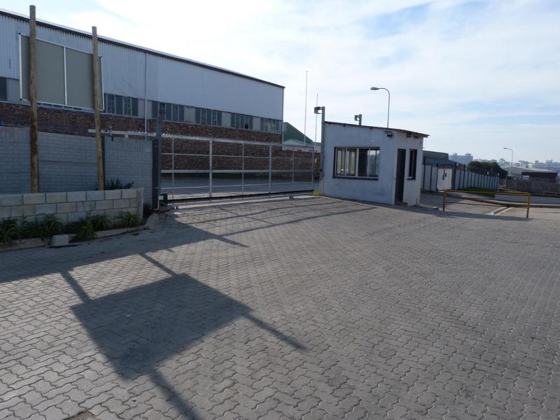 To Let commercial Property for Rent in Neave Industrial Eastern Cape